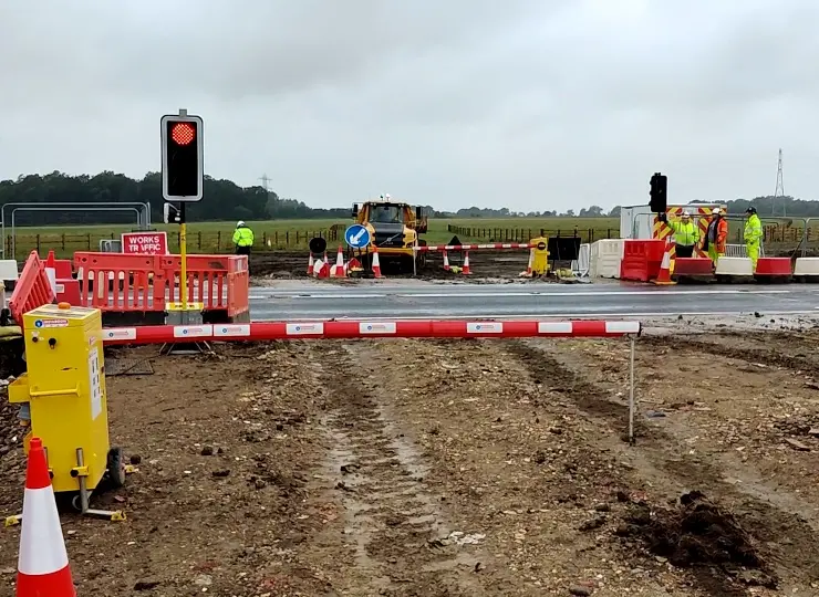 INSTABOOM™ controlled traffic lights securing East Leeds Orbital Route haul crossing